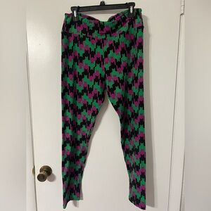 LuLaRoe Kids Leggings in Black, Green, and Pink Zigzag